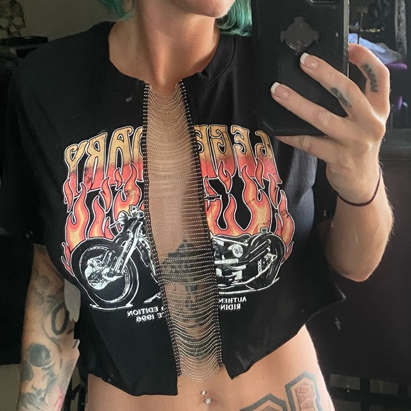 Legendary motorcycle Harley crop top with chains - Picture 7 of 7